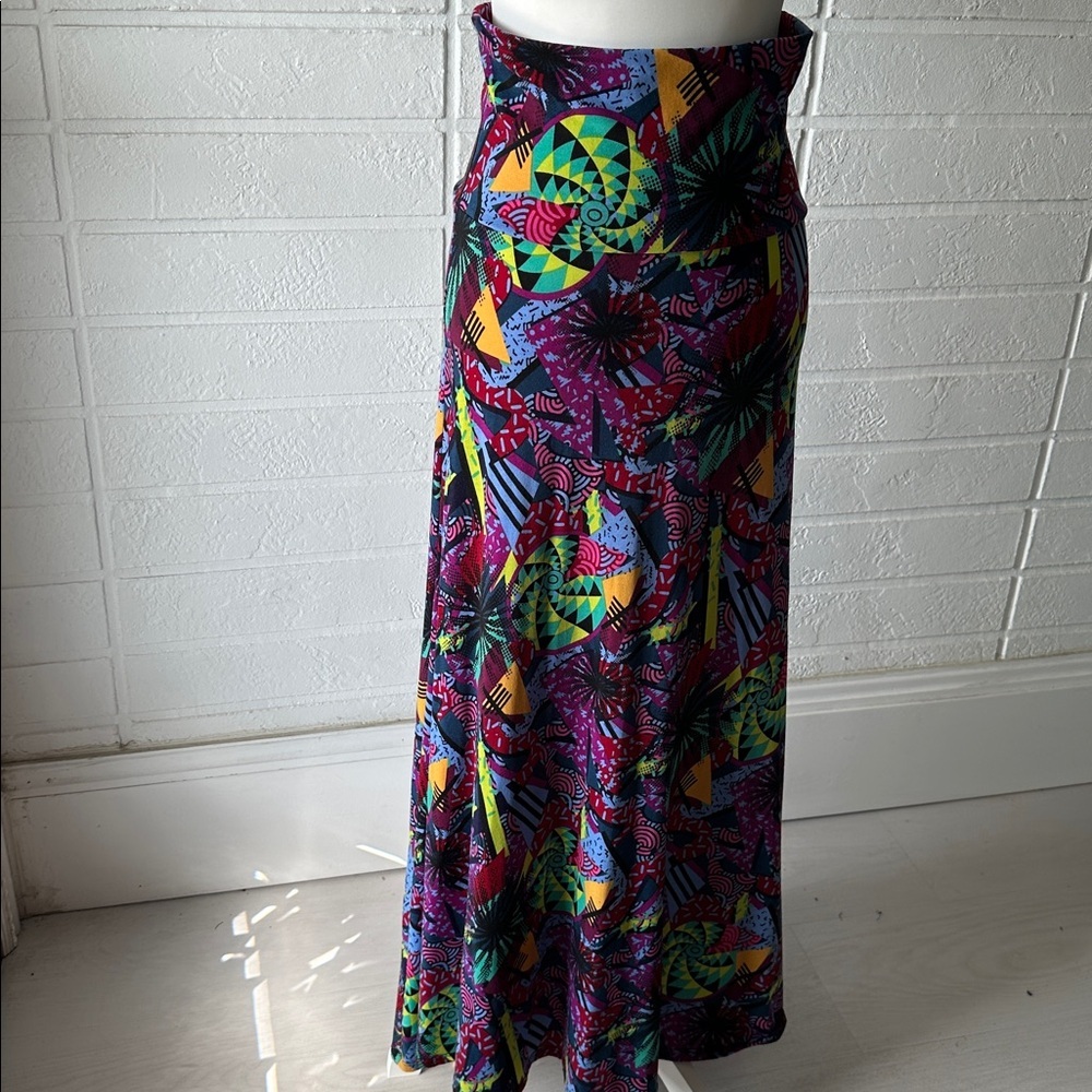 LuLaRoe Women’s Maxi Vibrant Abstract Maxi Skirt Size XS . Pre-owned.